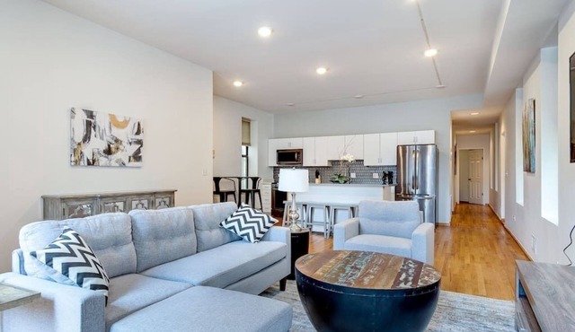 2 Suites, 2 Floors in Downtown Chicago