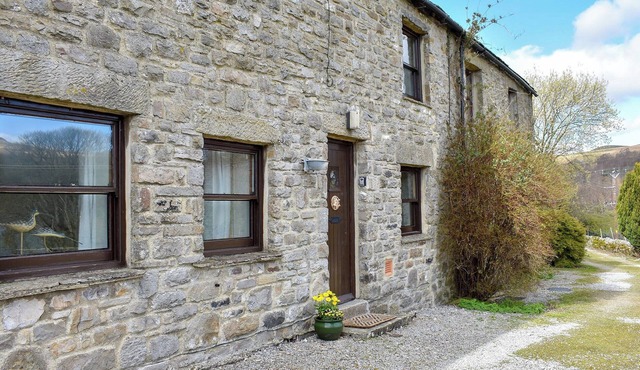 2 Swallowholm Cottages