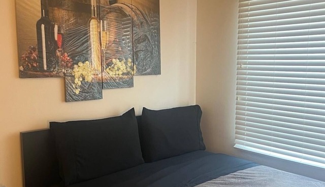 #2 Swiss Bed Main City, 5* Room, 5.6km 4m Airport