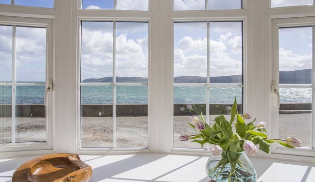 2 THE COACH HOUSE, family friendly in Red Wharf Bay