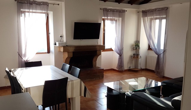 2 to 8 pers. - Appart. 4 rooms - 82m² - Sartène - Corse du Sud