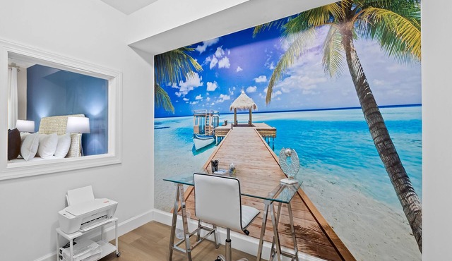 2 Townhomes as 1 Mega Compound ~ Heated Splash Pool ~ 2 Jacuzzis ~ Walk to Las Olas Blvd.