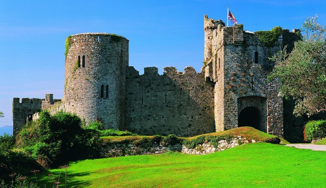 2 Tudor Lodge Cottages, Manorbier