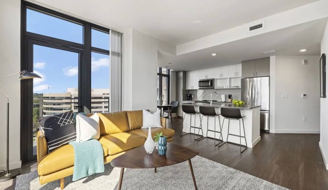 2 Units | Arlington Retreat | Rooftop & Balcony | Near DC Landmarks & Dining