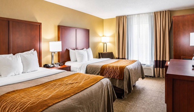 2 Units | Family-Friendly Stay Near LSU, Zoo & Mall of Louisiana with Breakfast