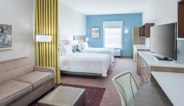 2 Units | Spacious Hotel Suite near MCO | Kitchenette | Gym