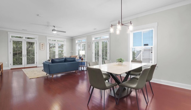 2 Units w/Free Parking Walkable Historic District | The Juliette by AvantStay