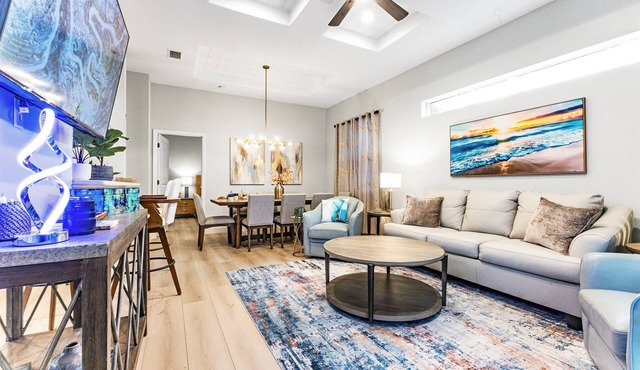 2 Villas back to back, 2 Private Heated Pools, New Renovation