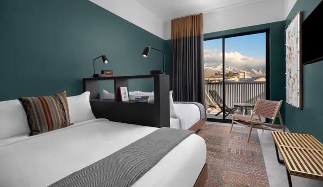 2 Wasatch Room at evo Hotel, Free Parking & Dog-friendly!