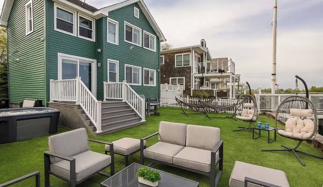 2 Waterfront Houses |Jacuzzi |Dock For Boat|Groups