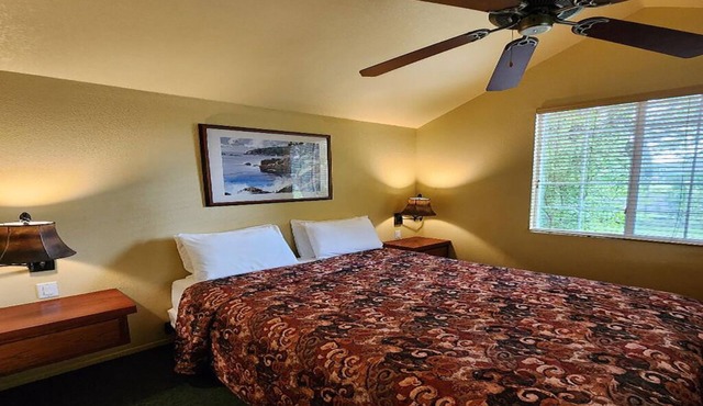 2 Welcoming Family Rooms Conveniently Located Near Top Coastal Attractions