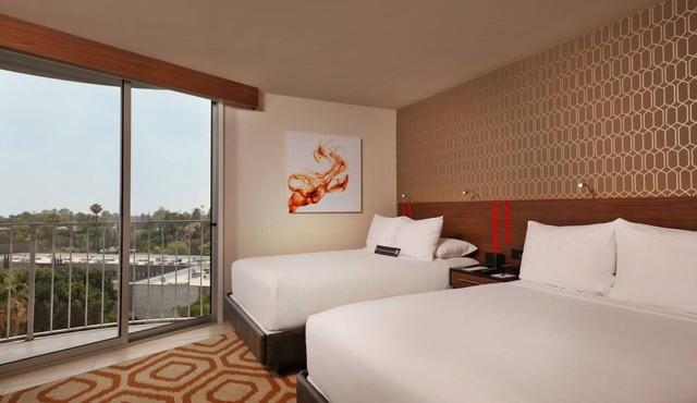 2 West Coast Double Room at Hotel Angeleno w/Rooftop Dining Near UCLA Campus