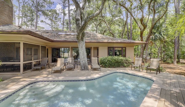 2 Willow Oak - 3 Bedroom Home + Den, 2 Living Areas, Pool & Golf Course View