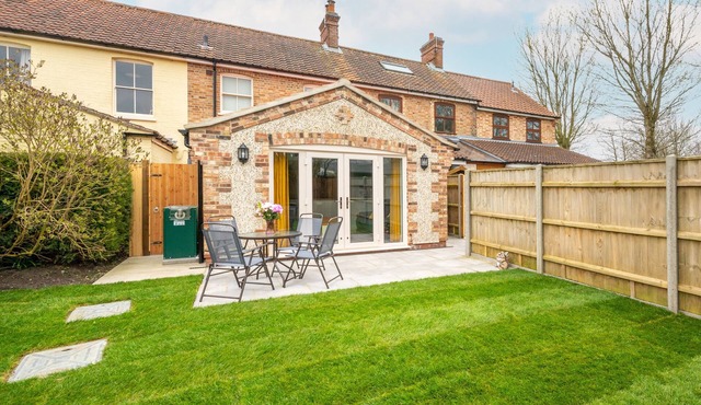 2 Wissett Cottages - Two Bedroom House, Sleeps 4