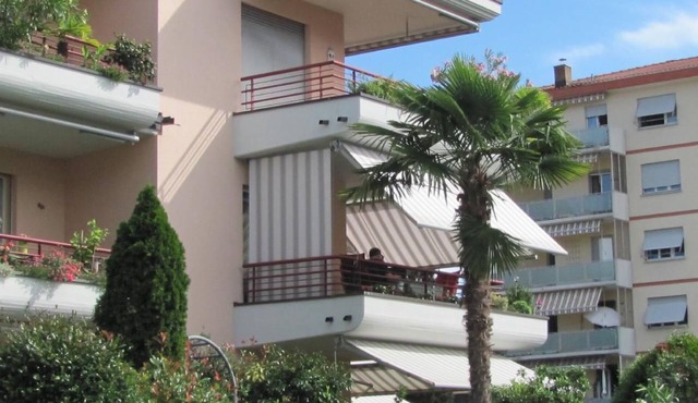 2 Zimmer Gartenwohnung mit Pool by Interhome