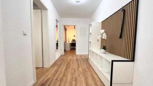 2-Zimmer-Wohnung-Küche-Bad-Terrasse, Bahnhofsnähe in Muehlacker