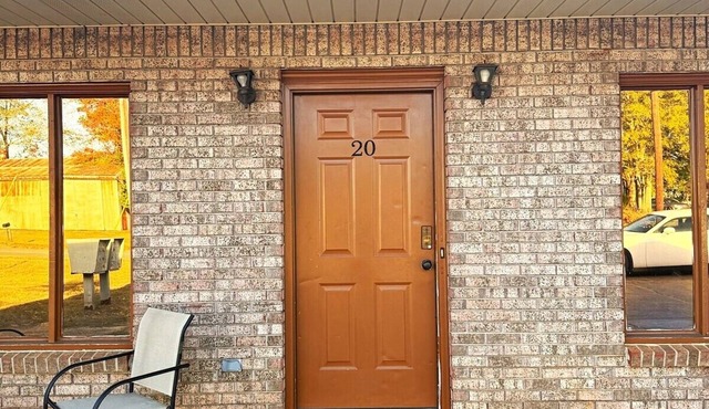 20 Green Acres Apartment