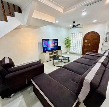 20 Guest sentul kepong Family Home swimmingpool