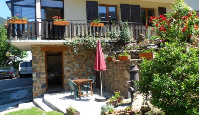 20 m2 studio ideal for a spa treatment in Brides or skiing in the 3 valleys