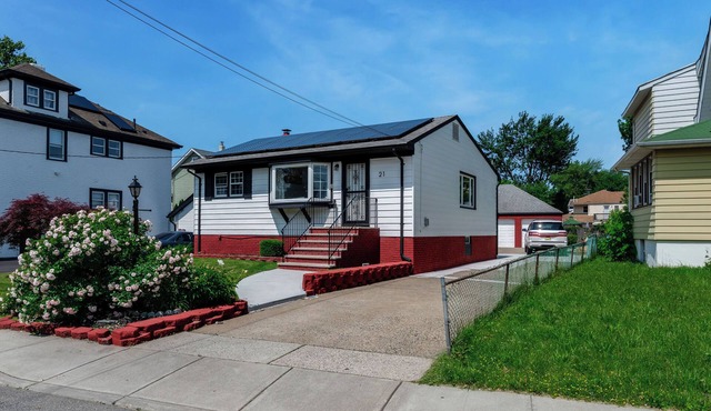 20 Min from NYC, Parking, Modern, 10 Min MetLife Stadium and American Dream mall