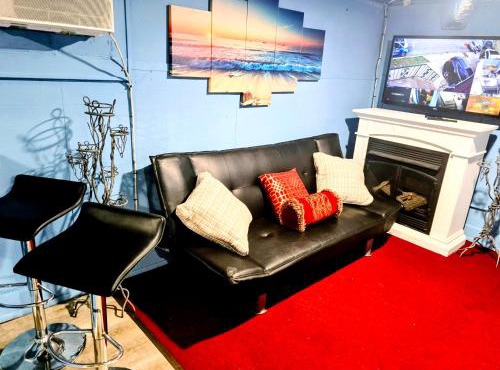 20 min-Newark Airport 15 min- Stadium Downtown Newark- Branch Brook park inn