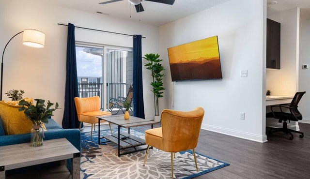 20 mins DT | Sleeps 9 | Sunrise Glow Spacious Gym