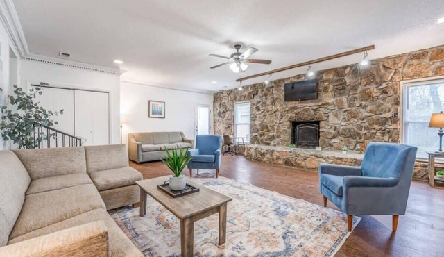 20 Minutes from Downtown - Blues City Retreat