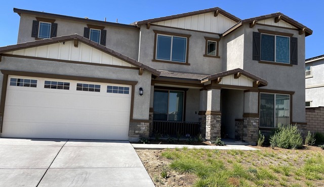 20 Minutes from Pechanga Casino* Menifee, CA. 6 bedrooms 5 bathroom House