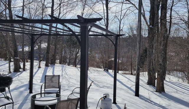 20 minutes from St. Andrews by the Sea! Modern rustic home for the whole family!