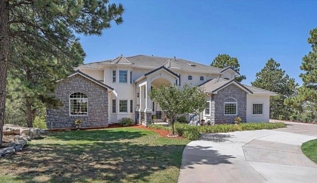 20 Minutes from the Air Force Academy! Come stay at a Colorado Ranch!