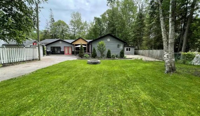 20 minutes to Blue Mountain/games room