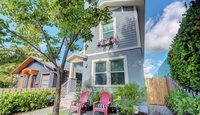 20% off Beach House - Close to Lake Worth Beach & Downtown
