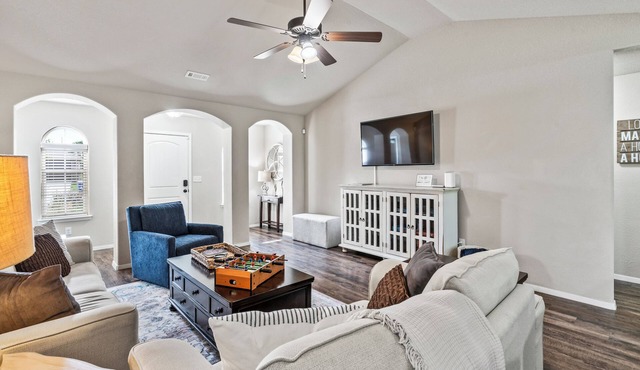 20% OFF Feb: Near I-49 & XNA