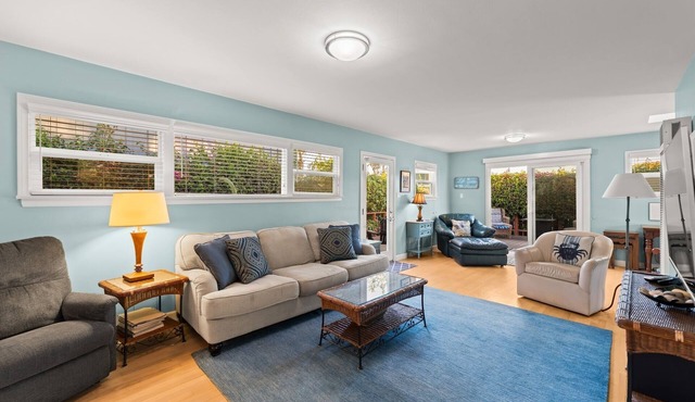 20% Off May 14-17! Great For Family, Walk To Beach