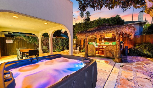 20% Off May 7-10 Walk2Beach, Tiki Cabana, Hot Tub