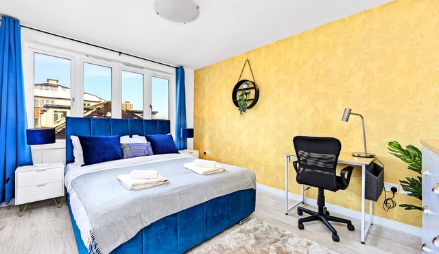 20%off Weekly2 Bed Flat in 74 Parnell Road, Family Bowleisurebusinessstudent