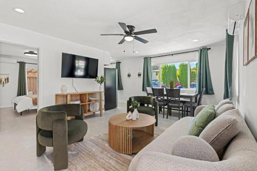 20 Percent OFF Monthly Luxury 3BR Getaway