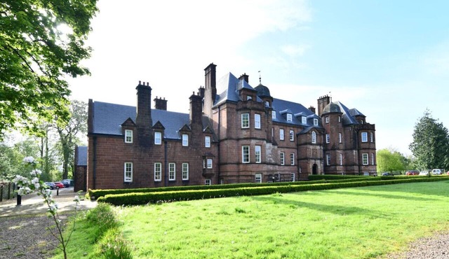 20 The Courtyard Ballochmyle House