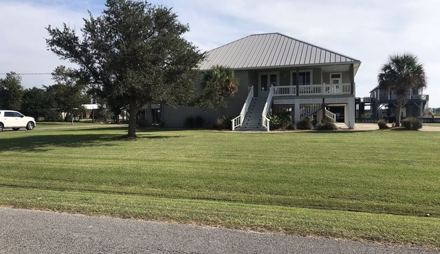 200 feet on the water with boat house!