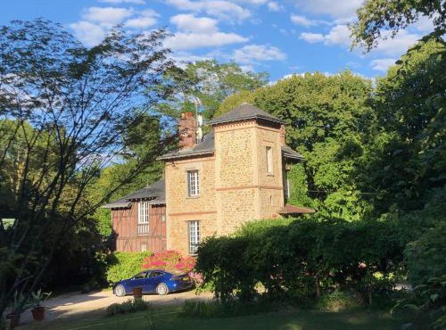 200 M2 Dreamhouse for 10 with private pool and garden in beautiful park