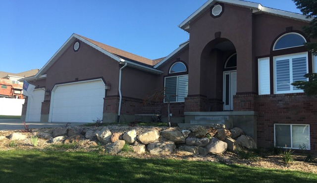 2000 sq foot exec apt./private vacation/quiet neighborhood close to ski resorts