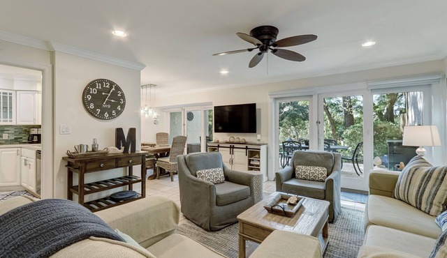 2006 Beachwood - 3 Bedroom, Near the Omni, Steps to the Beach