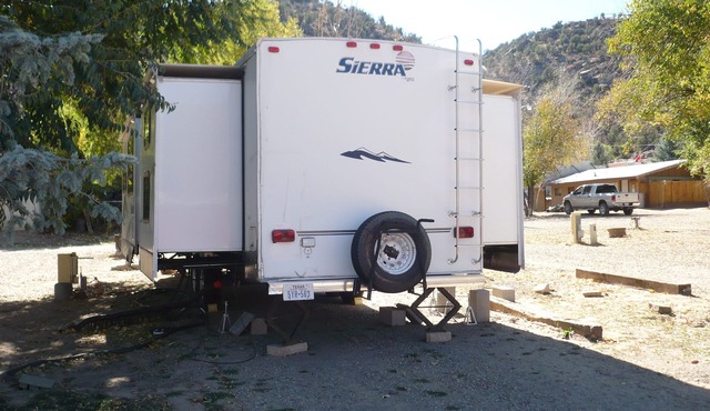 2007 Forest River Sierra 35ft Travel Trailer