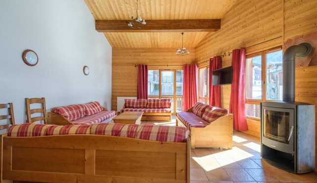 200m from ski slopes, fitness, swimming pool, sauna, hammam, balcony, fireplace or stove, tv