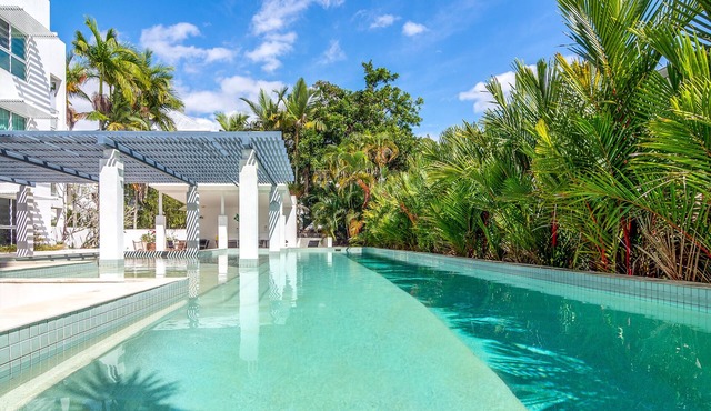 201 Lake Street Apartments