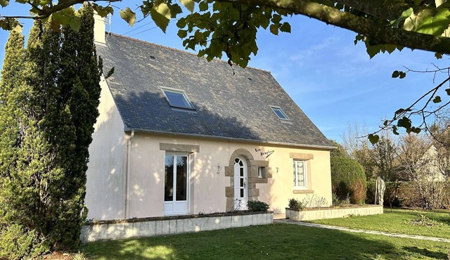 201 - Maison rénovée à 5min de Sables-D'or