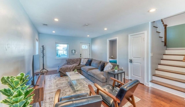 2014 S Langley · NewBuild*KingBed*PrvBackyard*Park4*10mins->DC