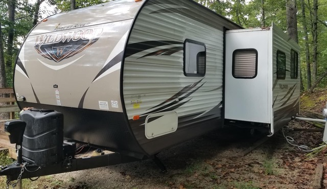 2016 Wildwood by Forest River Travel Trailer - sleeps 8