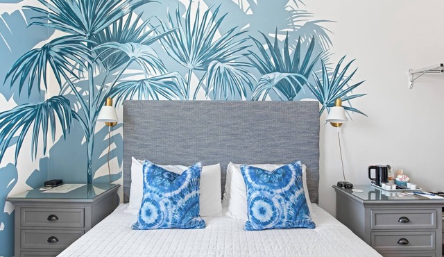 202 Rosemary Beach Inn - Includes Beach Chairs & Complimentary Breakfast + Access to 4 Pools