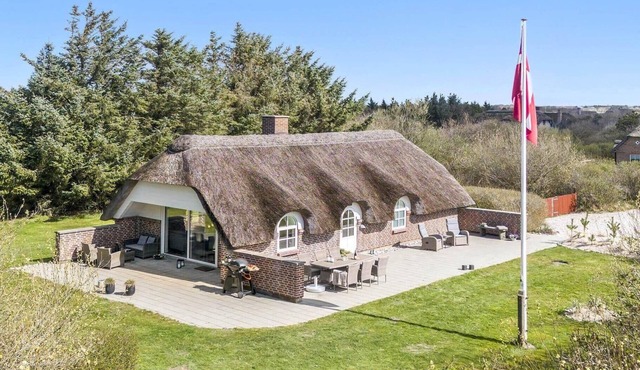 20208 Ulfborg - Fyrrebakken 1